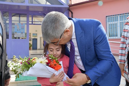 Vali Gürel’in 2019-2020 Eğitim Öğretim Yılı açılış mesajı